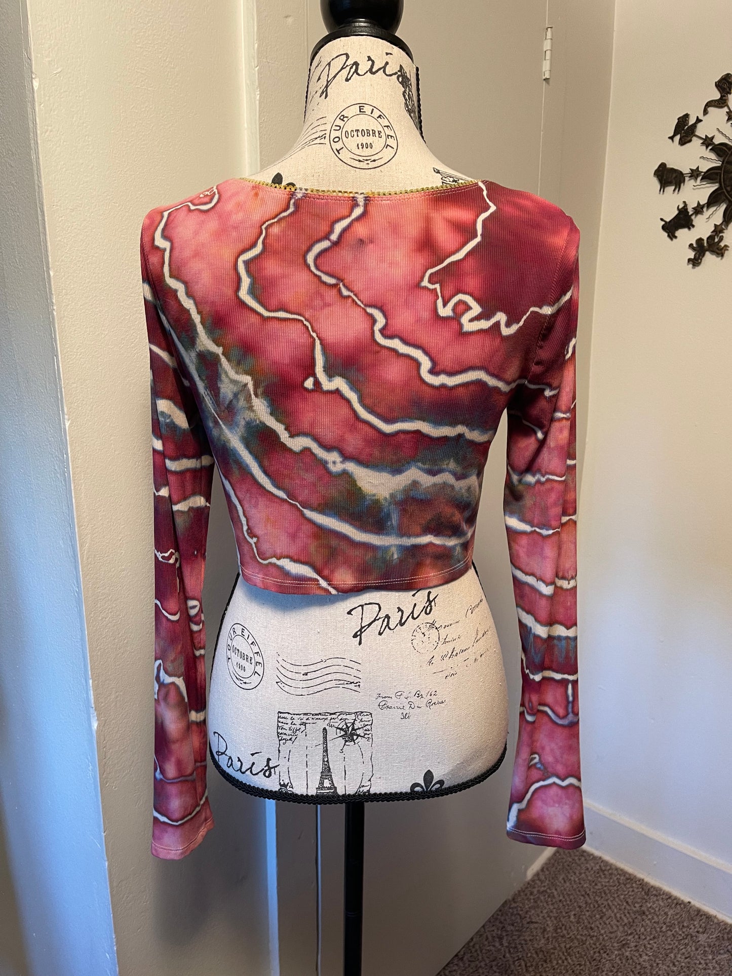 XL Long Sleeve Crop Top