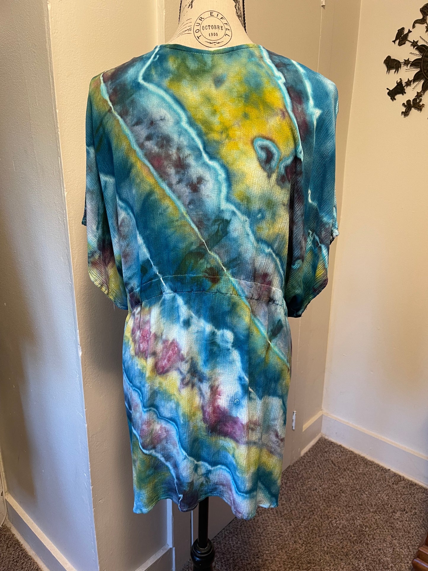 Sm/Md Ruched Tie Front Ruana