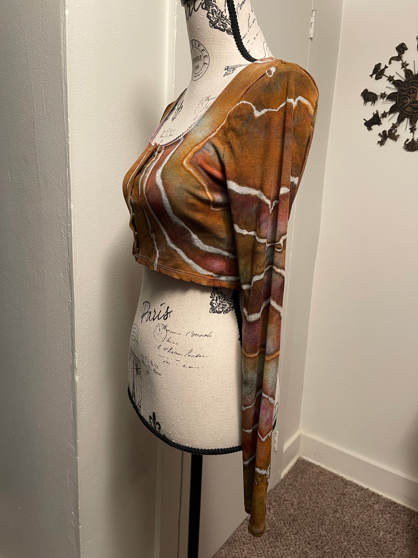 Large Long Sleeve Crop Top
