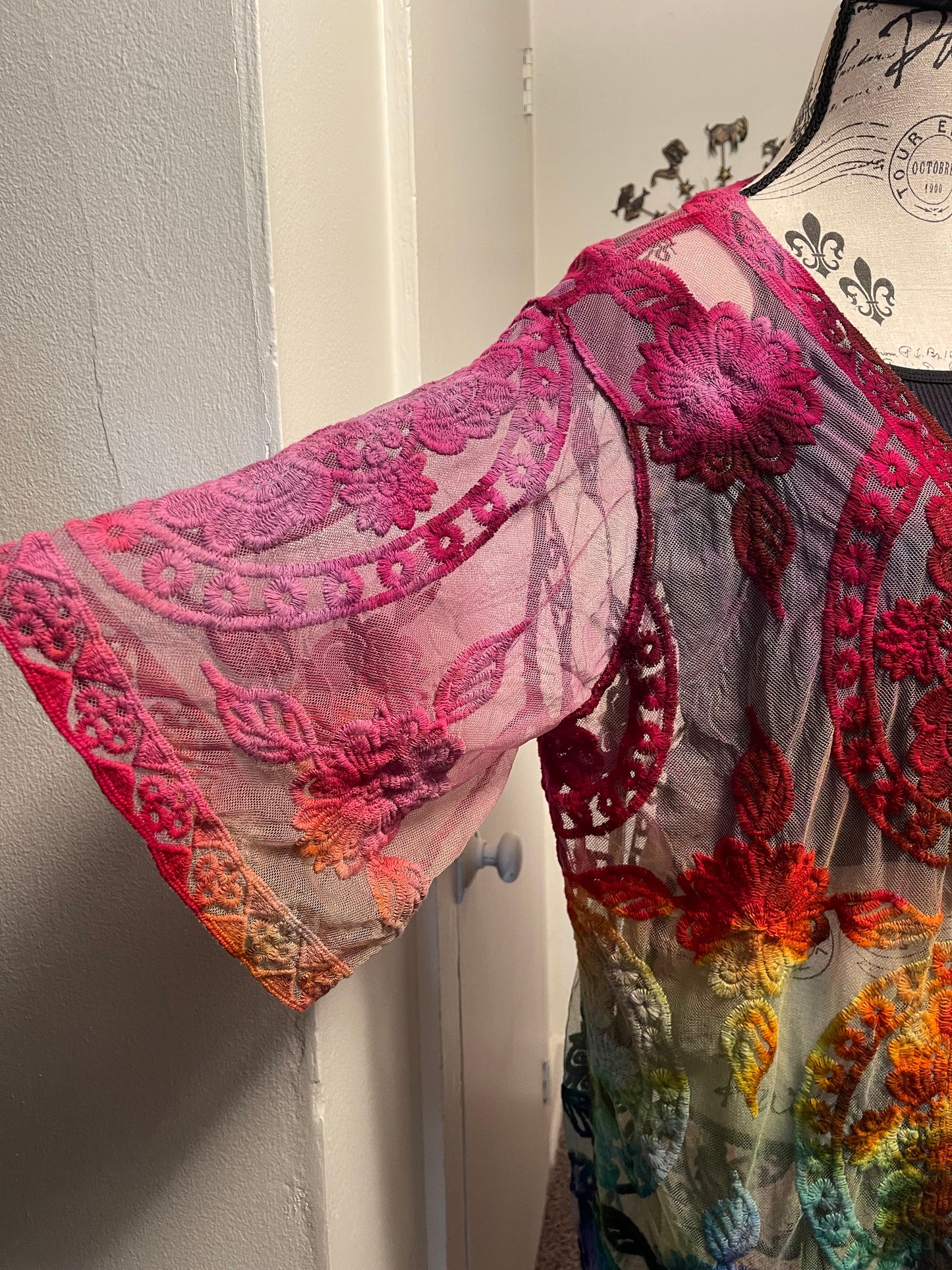 LG/XL Rainbow Lace Kimono
