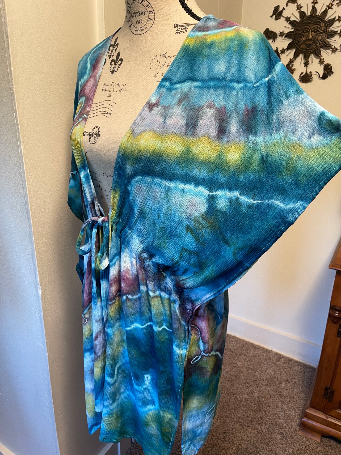 Sm/Md Ruched Tie Front Ruana
