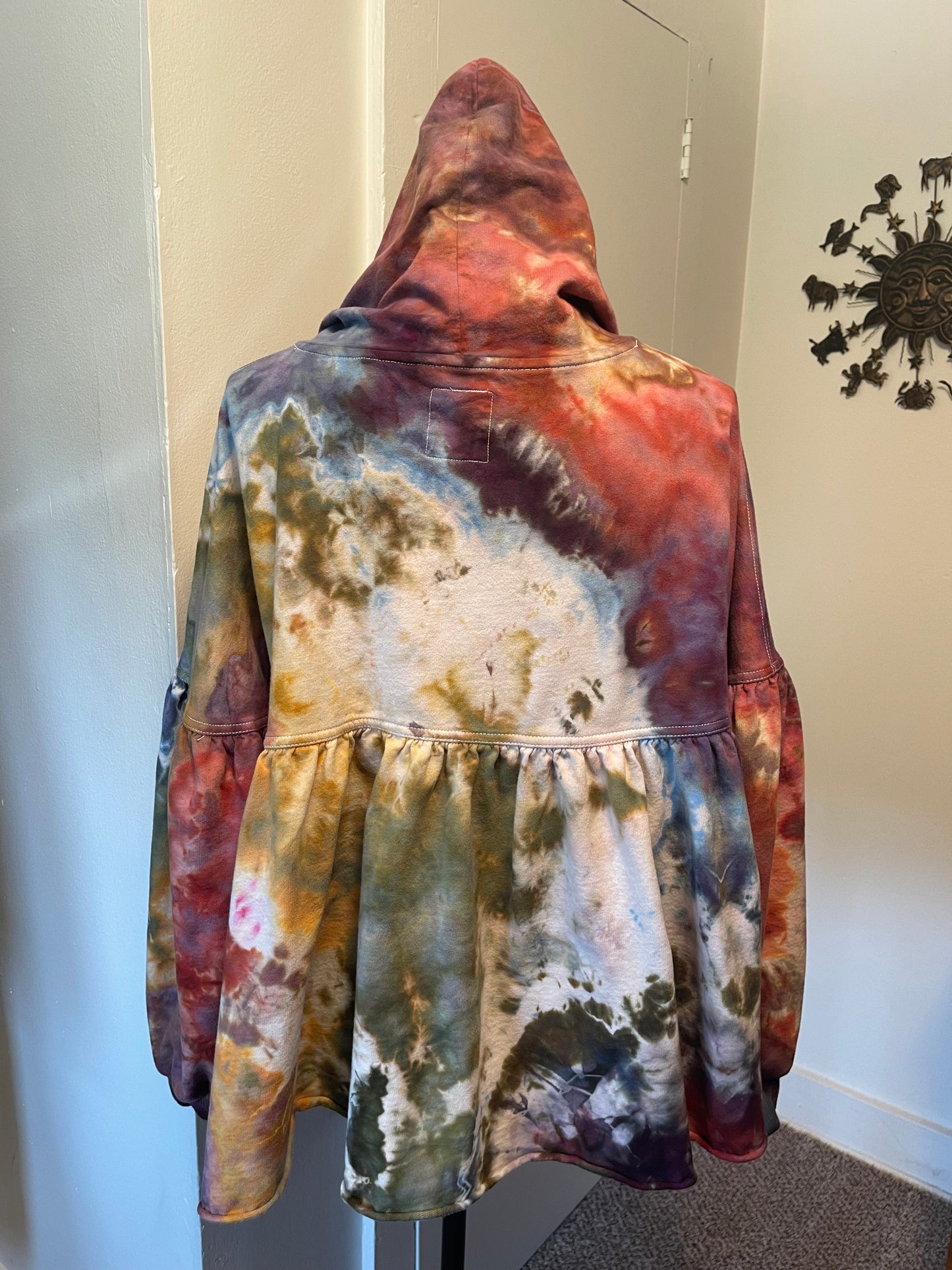 Medium Hooded Earthy Sweatshirt