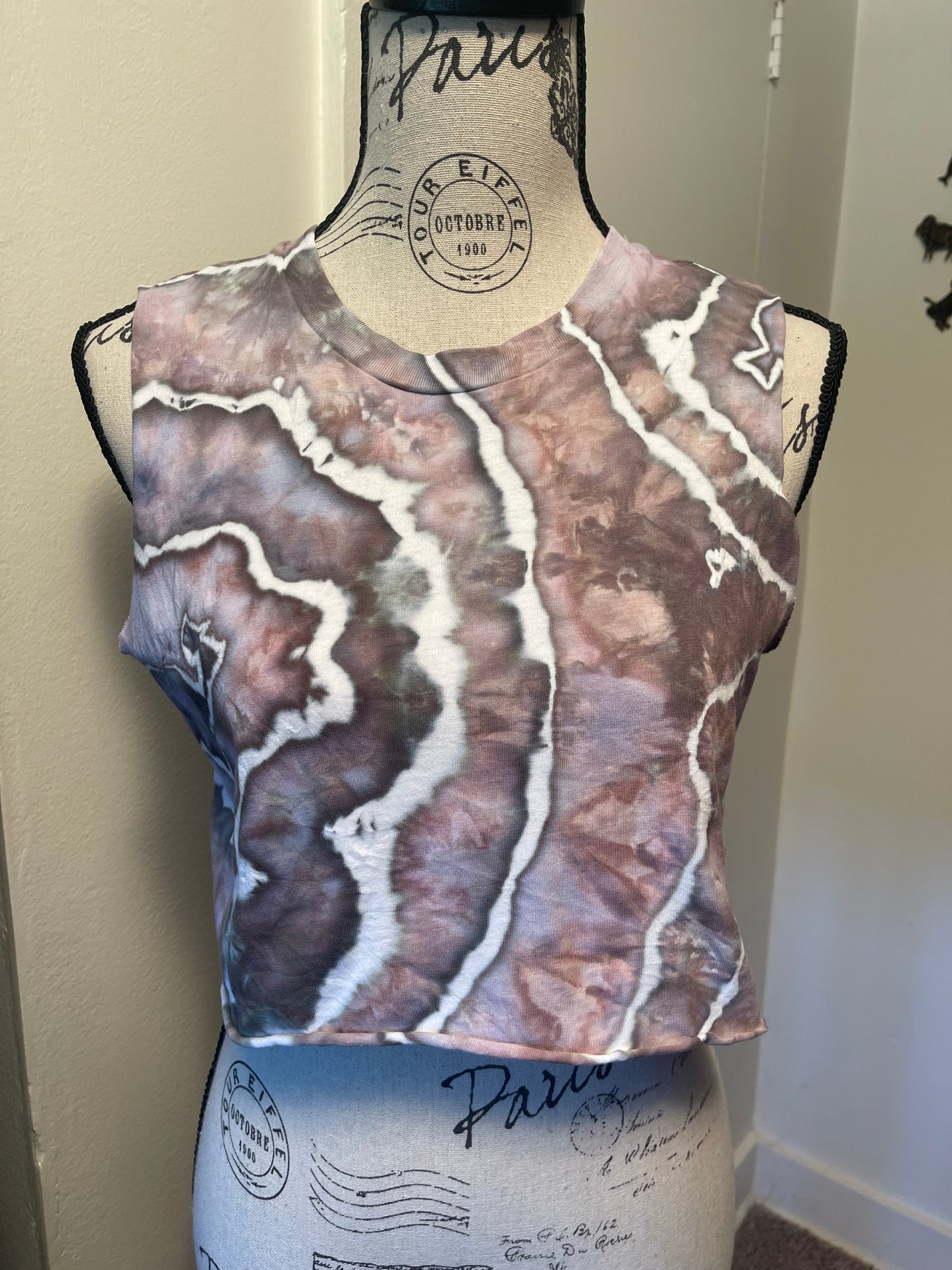Small Cropped Athletic Tank Top