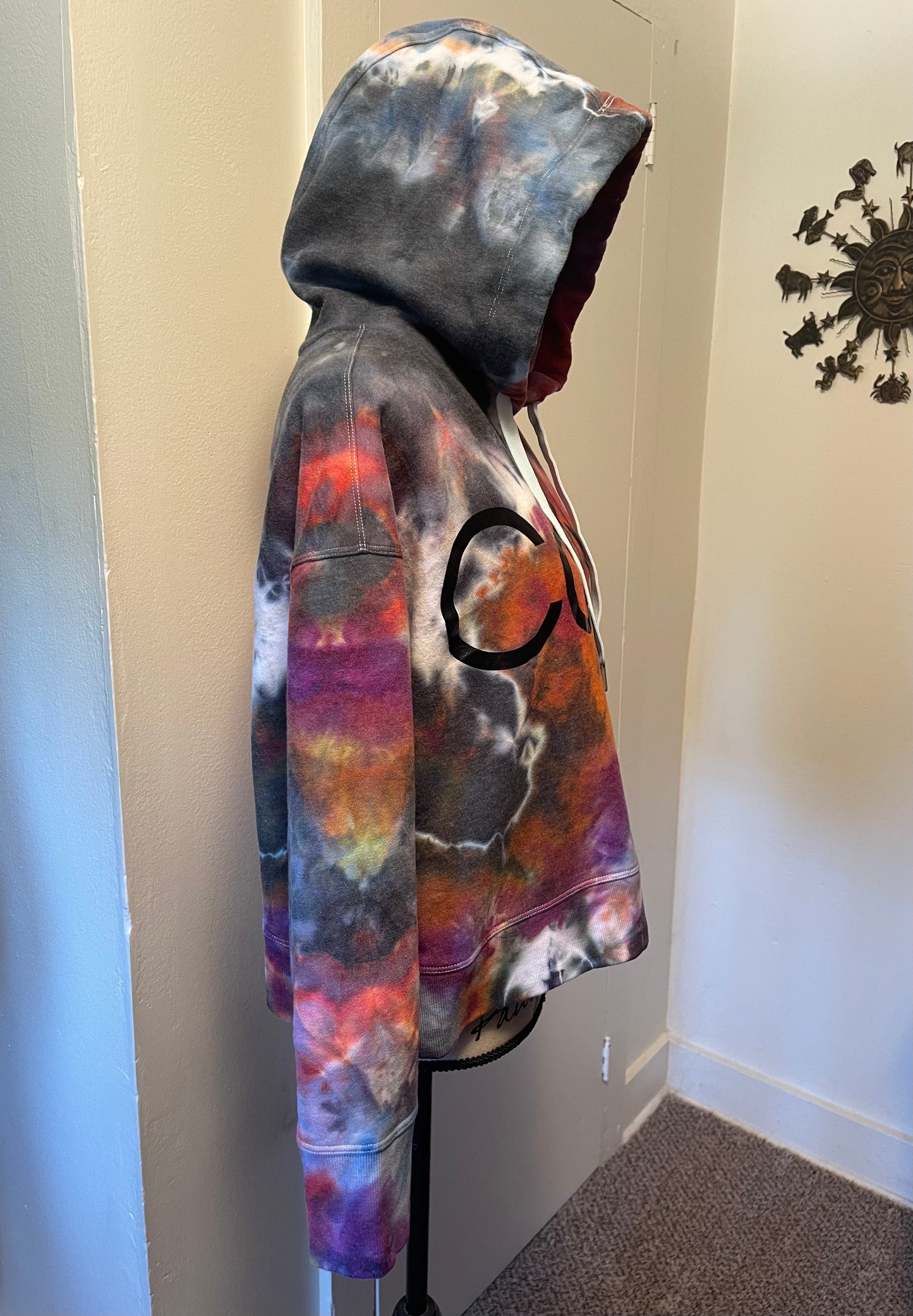 Women’s Large Calvin Klein Hoodie