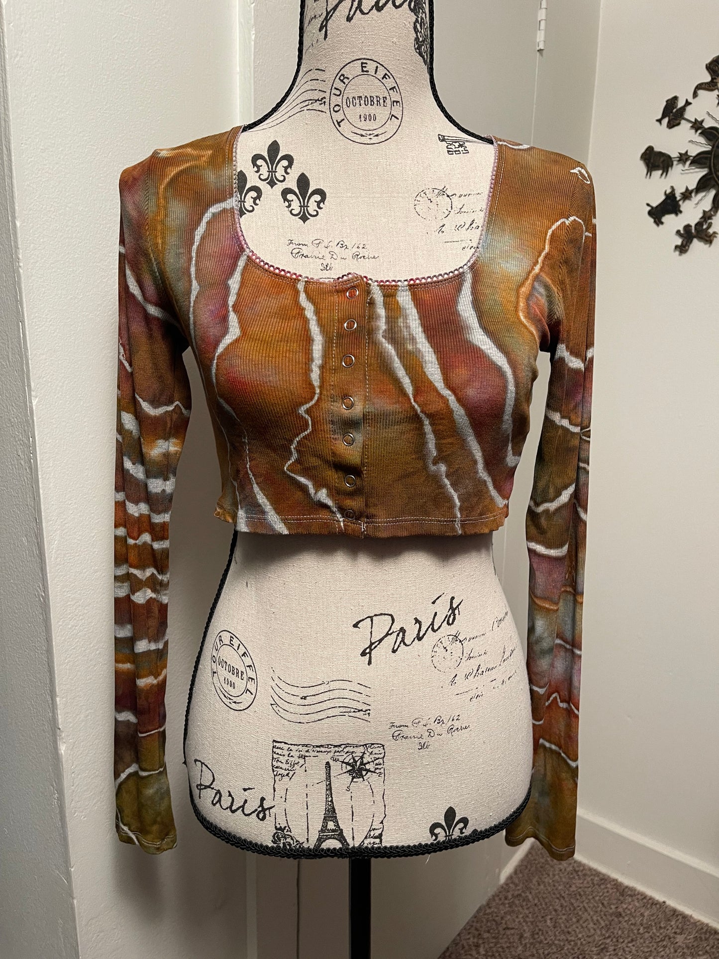 Large Long Sleeve Crop Top