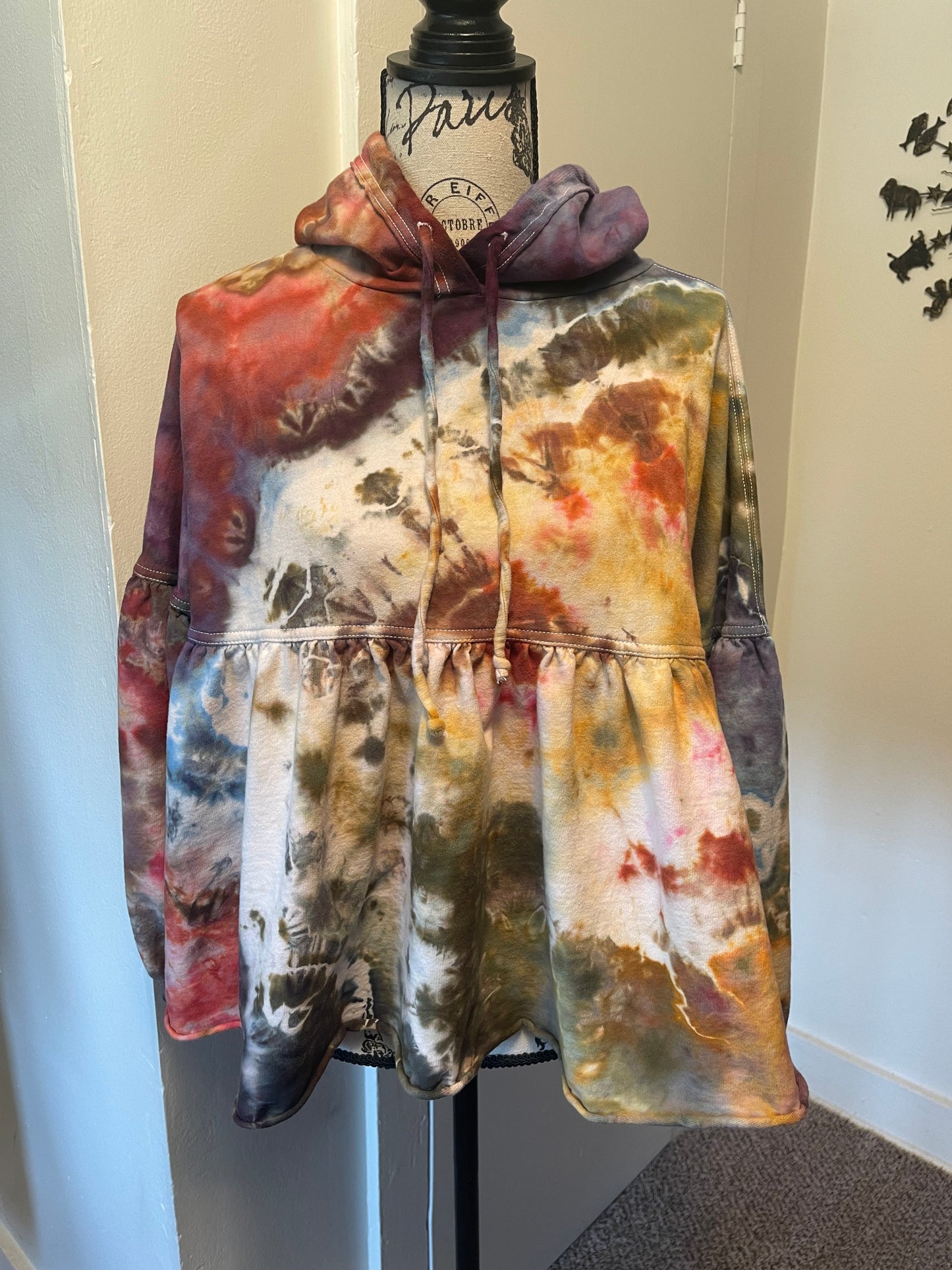 Medium Hooded Earthy Sweatshirt