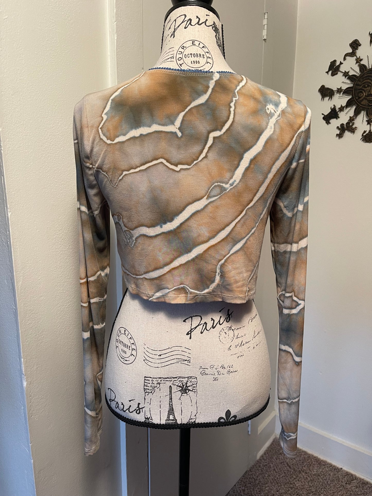 XL Long Sleeve Crop Top