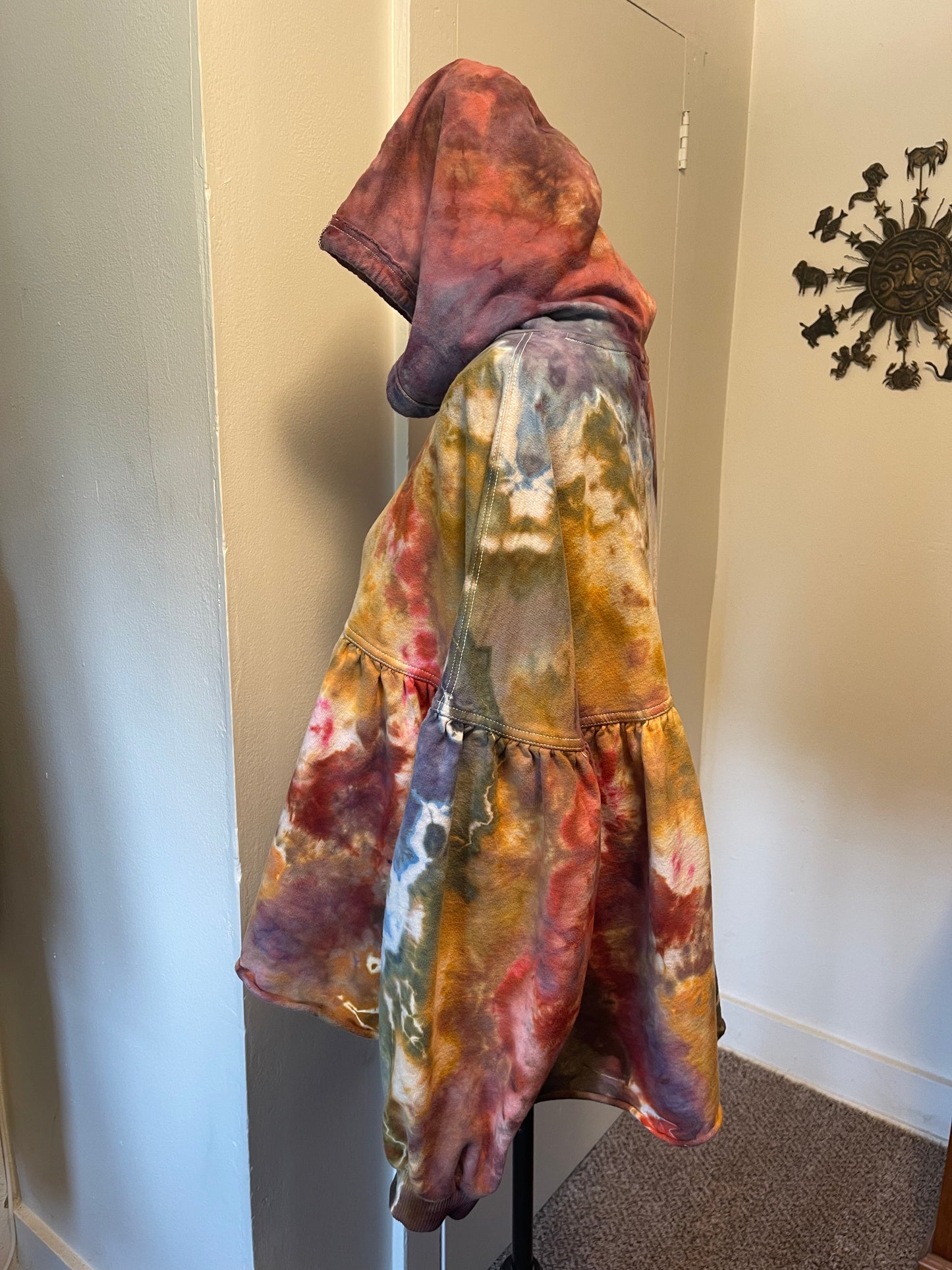 Medium Hooded Earthy Sweatshirt