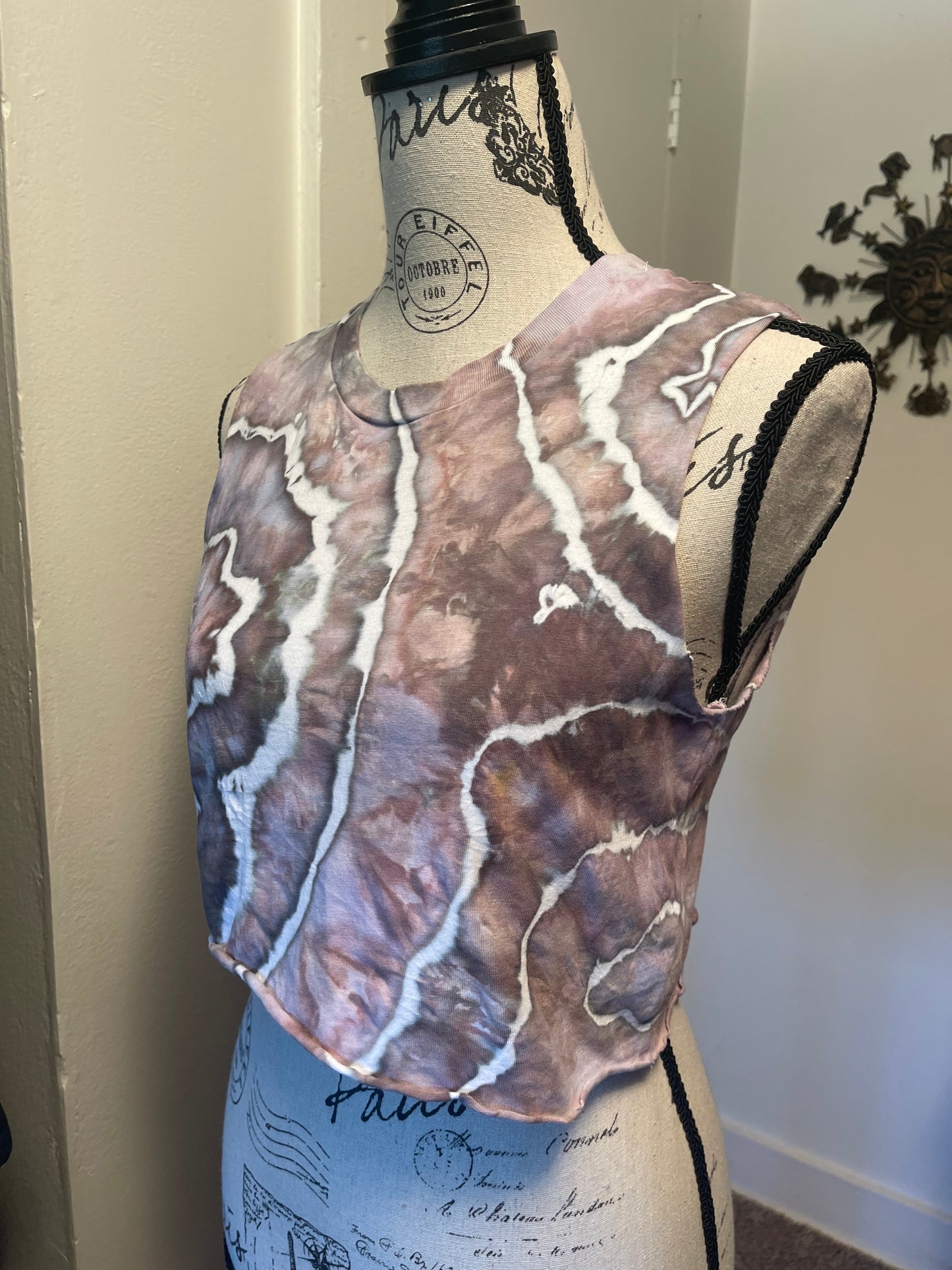 Small Cropped Athletic Tank Top