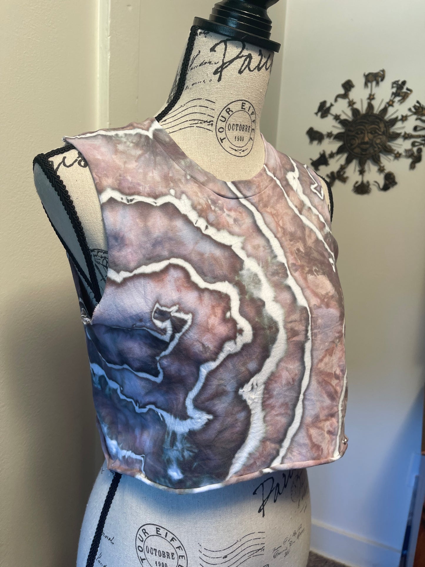 Small Cropped Athletic Tank Top